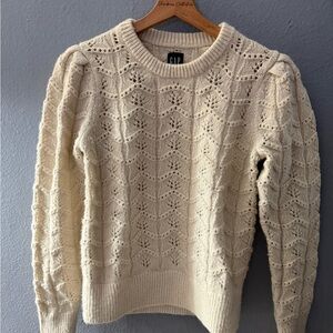 GAP Cream Crewneck Sweater